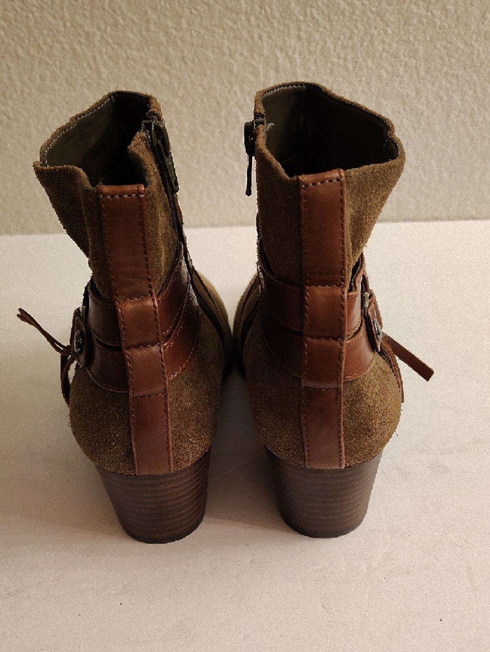 NEW Alex Marie Women's Size 9.5 Leather Upper Suede Ankle Boots BS X - Picture 4 of 10
